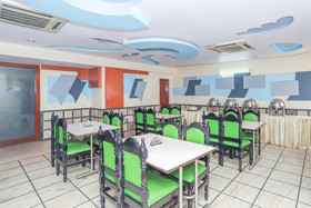 Aura Inn by OYO Rooms