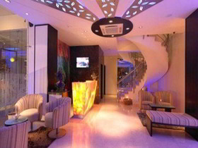 BluPetal Hotel