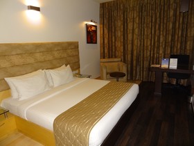 BluPetal Hotel