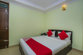 Bns Lodge By OYO Rooms