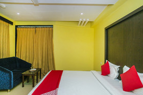 Bns Lodge By OYO Rooms