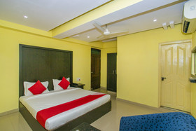 Bns Lodge By OYO Rooms