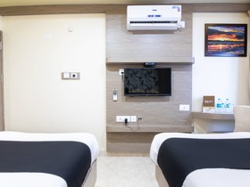 Capital O 19719 Aaccord Hotel