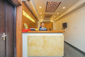 Hotel D'Brooks by OYO