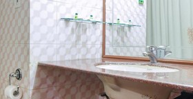 Hotel Chetan International
