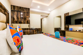 Crown Heights by FabHotel