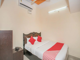 Delite Suites by OYO Rooms