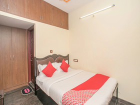Delite Suites by OYO Rooms