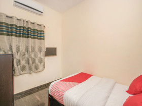 Delite Suites by OYO Rooms