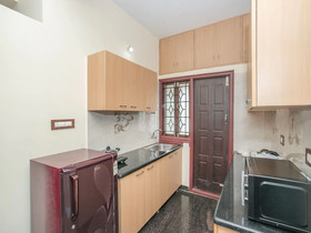 Delite Suites by OYO Rooms