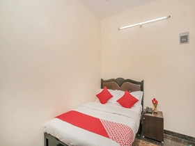 Delite Suites by OYO Rooms