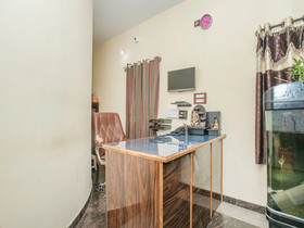 Delite Suites by OYO Rooms