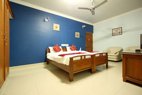 Eyrie Comforts BY OYO Rooms