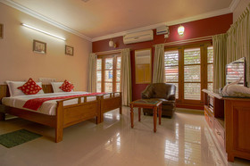 Eyrie Comforts BY OYO Rooms