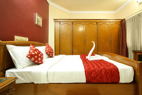 Eyrie Comforts BY OYO Rooms