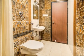 FabHotel Corporate Crown