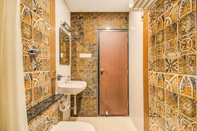 FabHotel Corporate Crown