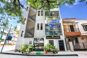 FabHotel Corporate Crown