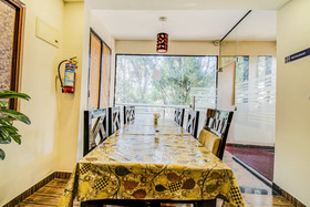 FabHotel Corporate Crown
