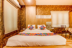 FabHotel Grand Savoury Suites
