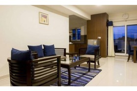 FabHotel Oakwoods Serai