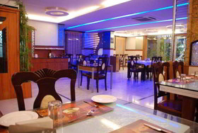 Golden Metro Hotel