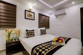 The Grand Continent by OYO Rooms