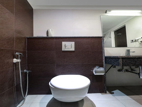 Grand Premier Suites By OYO Rooms