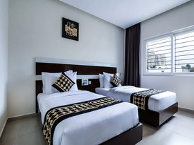 Grand Premier Suites By OYO Rooms