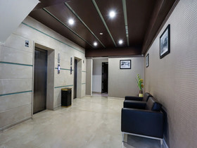 Grand Premier Suites By OYO Rooms