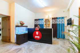 Green Suits By OYO Rooms