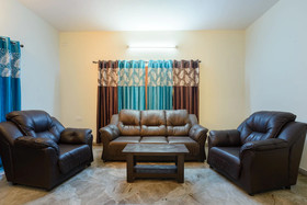 Green Suits By OYO Rooms