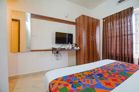 Greenwood Xpress by Fabhotel
