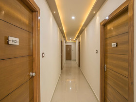 High Street by OYO Rooms