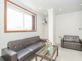 High Street by OYO Rooms