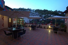 HM Suites & Studios