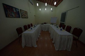 HM Suites & Studios