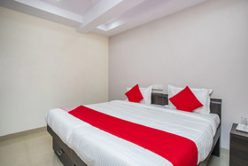 Hotel Amster Inn By OYO Rooms