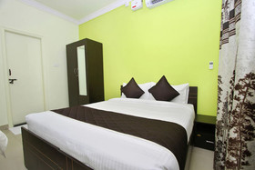 Hotel Ashberry By OYO Rooms