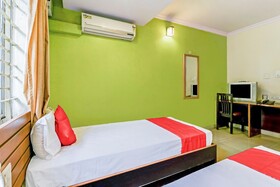 Hotel Basera Inn by OYO Rooms