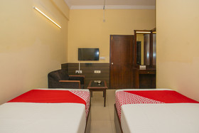 Capital O 19227 Hotel Classic Comfort