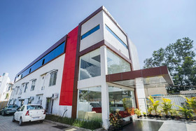 Hotel Cosmopolitan By OYO Rooms