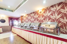 Hotel Crystal Castle by OYO Rooms