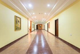 Hotel Crystal Castle by OYO Rooms