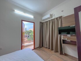 Hotel Elite by Agira