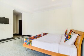 Hotel Emara Grand By FabHotel