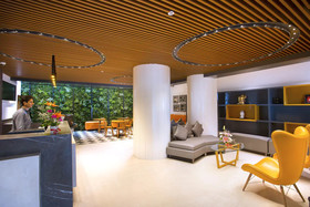 Hotel Fountain Tree By TGI