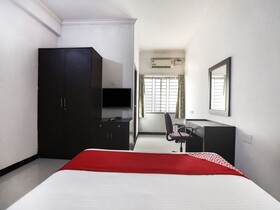 Hotel GMR 18 Grand by OYO Rooms