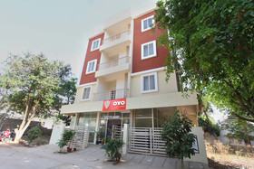 Hotel Home Comforts by OYO Rooms