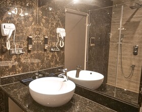 Hotel Leroy Grand - Yeshwanthpur